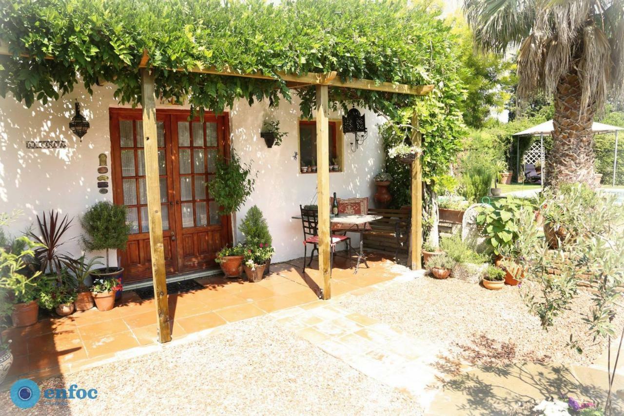 River Ebro Holidays Tivenys Exterior foto